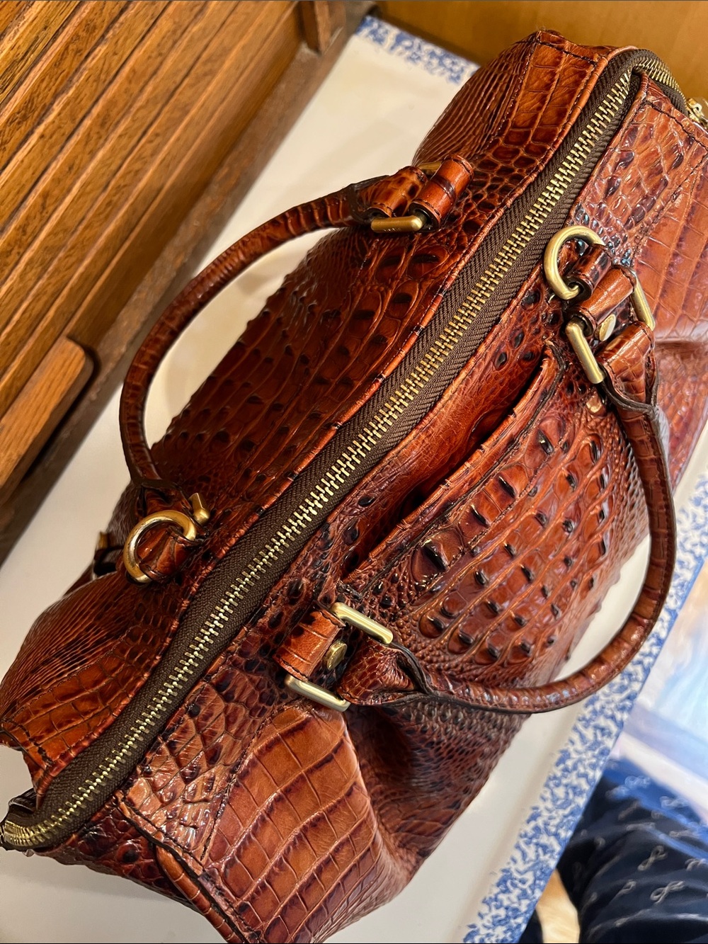 EUC Brahmin Satchel in Pecan Melbourne Croc Embossed Leather Luxury bag, purse - Picture 9 of 17